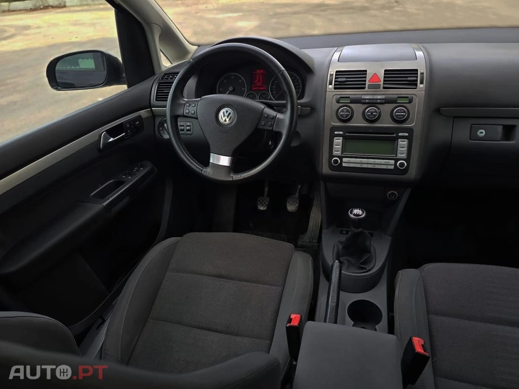 Volkswagen Touran 1.9 TDi Conceptline 7L