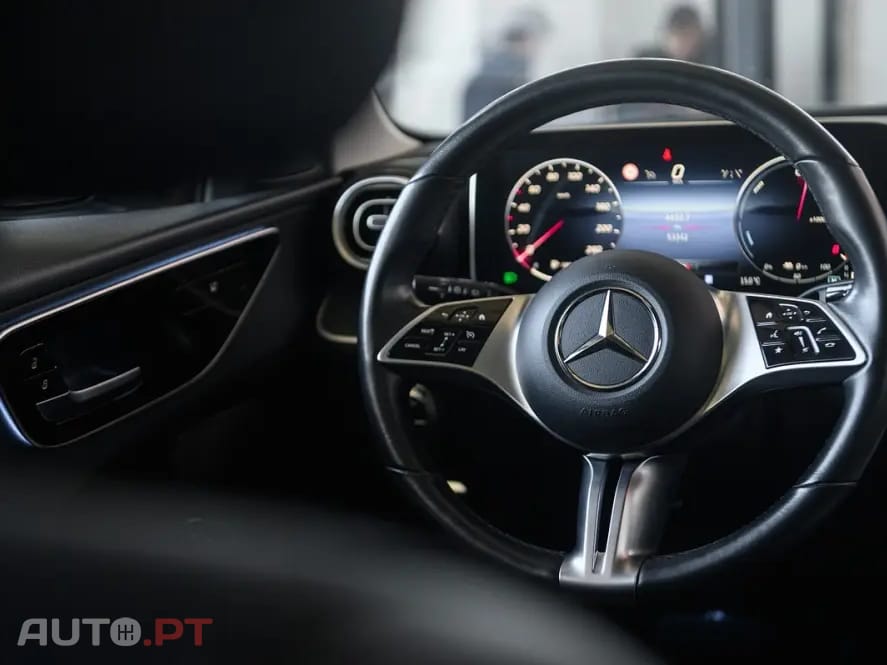 Mercedes-Benz C 300 e AMG Line