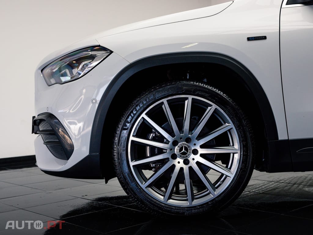 Mercedes-Benz GLA 250 e 8G-DCT AMG Line