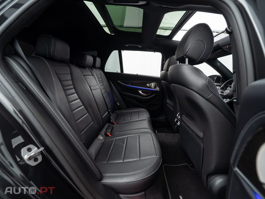 Mercedes-Benz E 300 de AMG Line