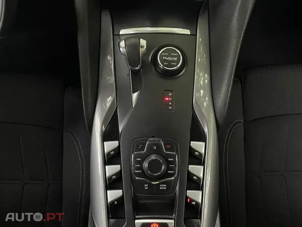 Citroen DS5 2.0 HDi Hy4 So Chic CMP6 102g