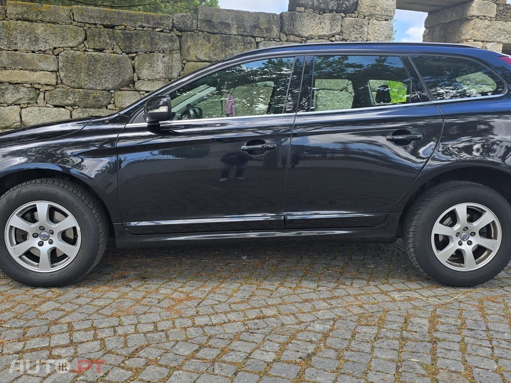 Volvo XC60 2.0 D4 Momentum Geartronic
