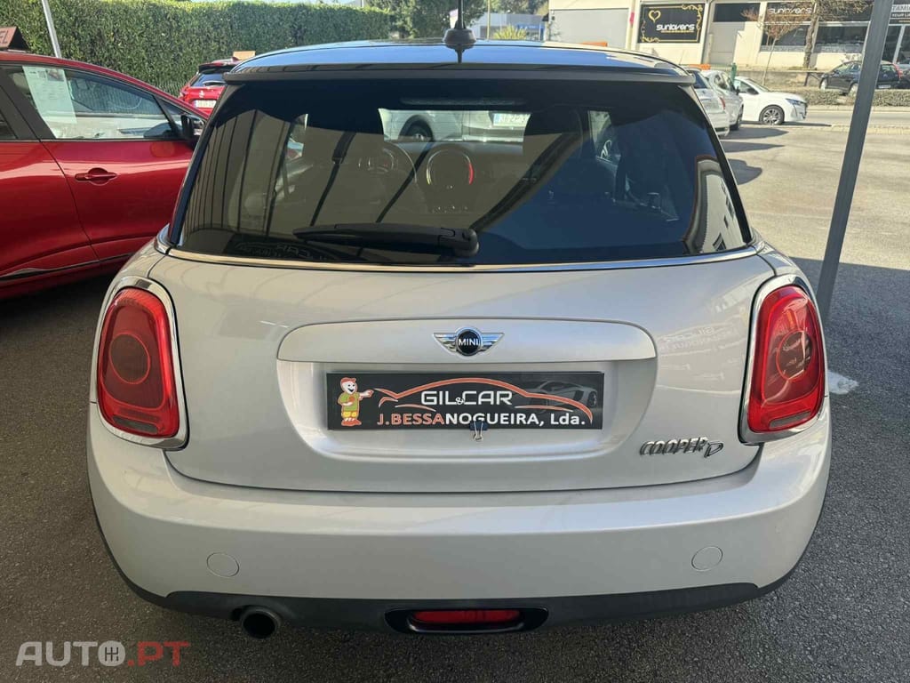 MINI Cooper Cooper D
