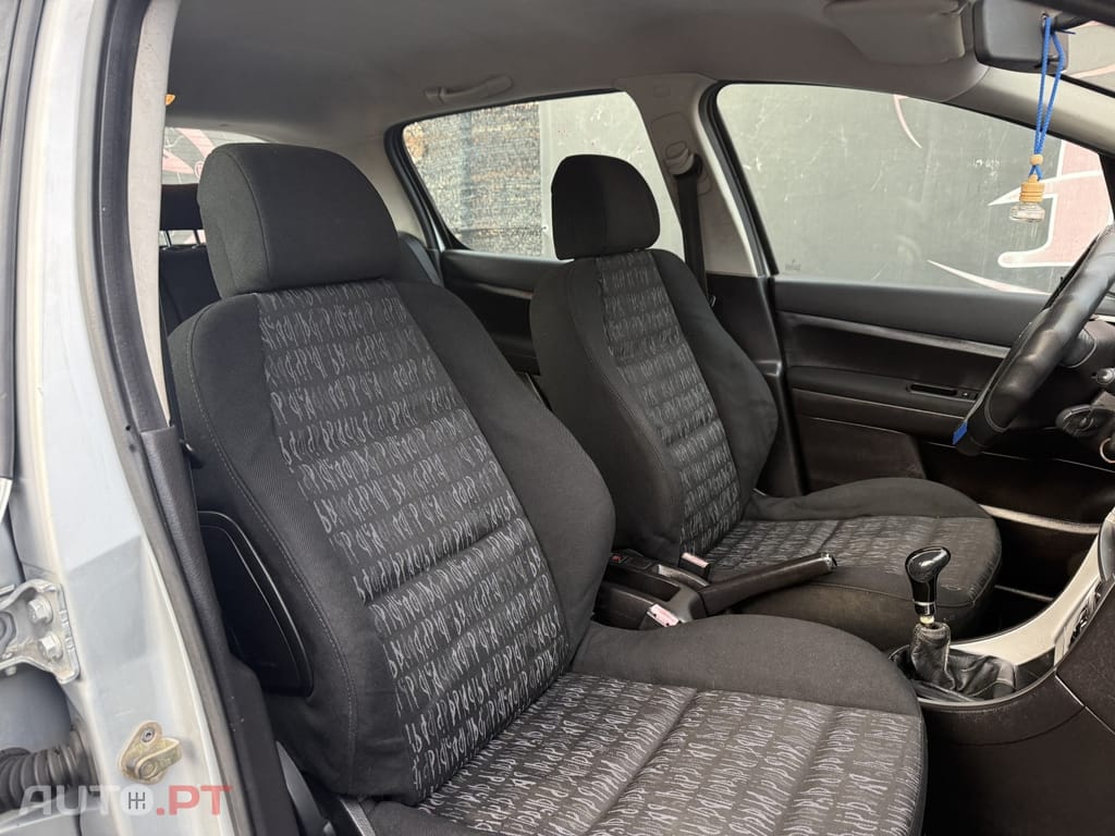 Peugeot 307 1.4 16V Navtech