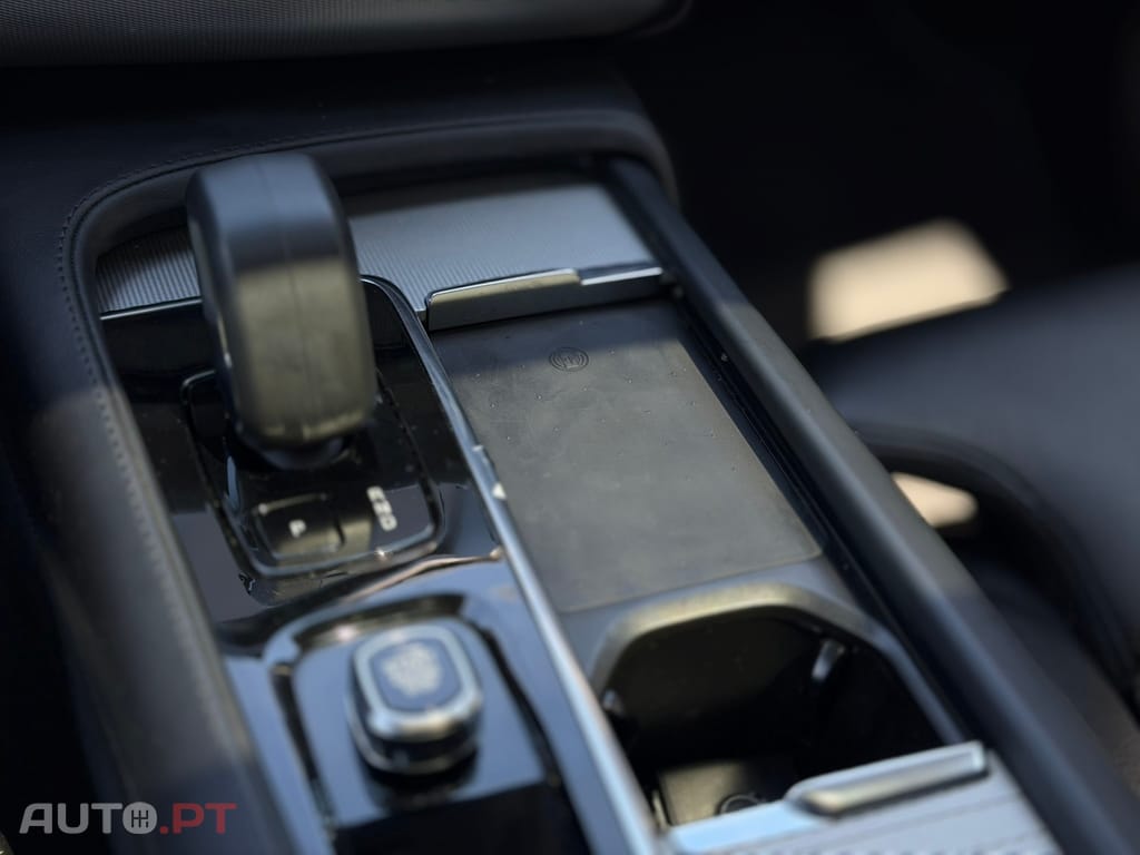 Volvo XC90 2.0 T8 PHEV Ultimate Dark AWD