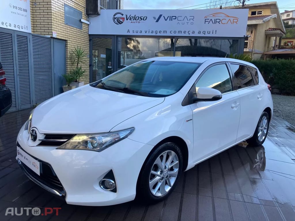 Toyota Auris 1.4 D-4D Exclusive