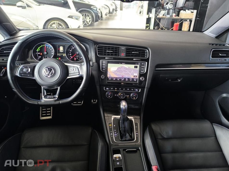 Volkswagen Golf 1.4 TSI GTE DSG