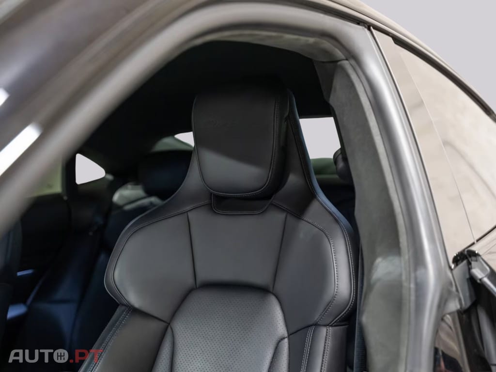 Porsche Taycan Turbo S I.V.A DEDUTIVEL