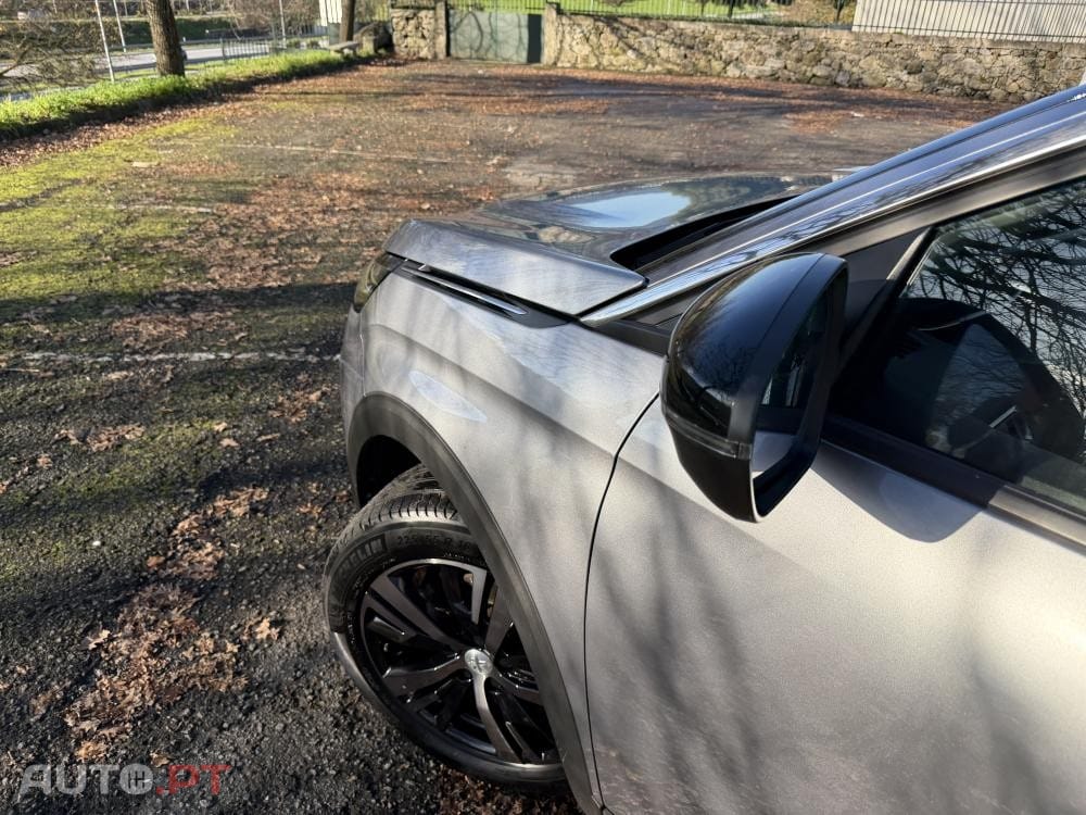 Peugeot 5008 1.2 Hybrid Allure Pack e-DCS6