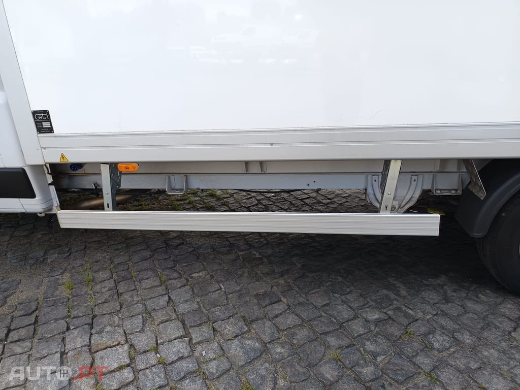 Opel Movano Movano Chassis Cabine Simples 3.5T L4 2.2D 165+ FRIO
