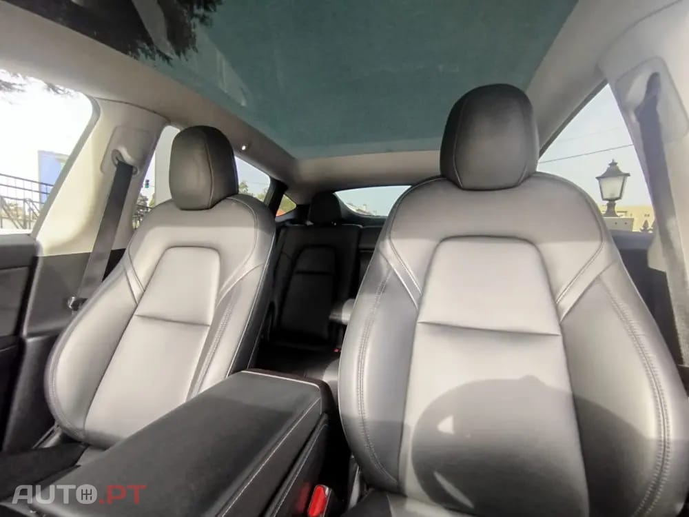 Tesla Model Y Long Range Tração Integral
