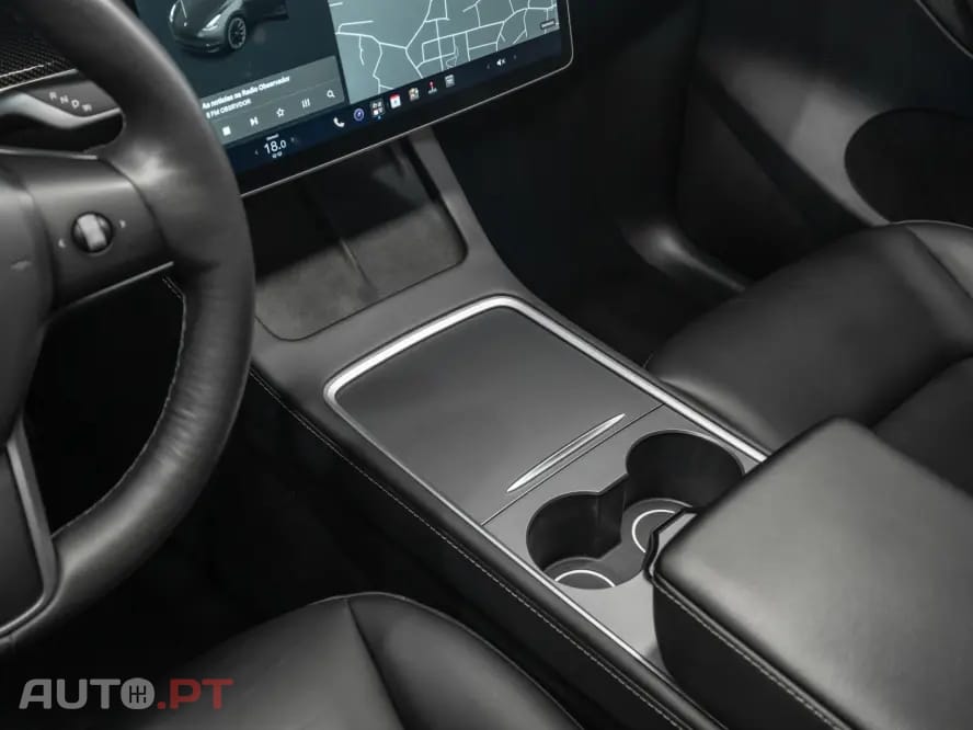 Tesla Model Y Long Range Dual Motor AWD