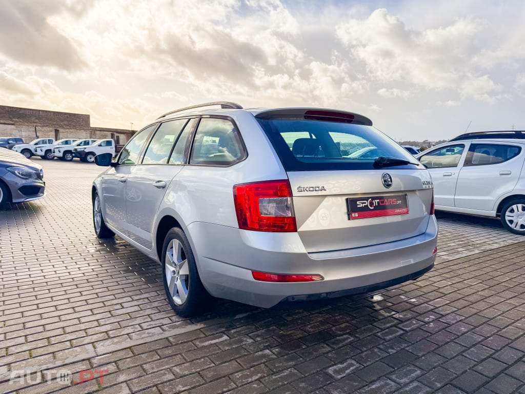 Skoda Octavia Break 1.6 TDi Style DSG
