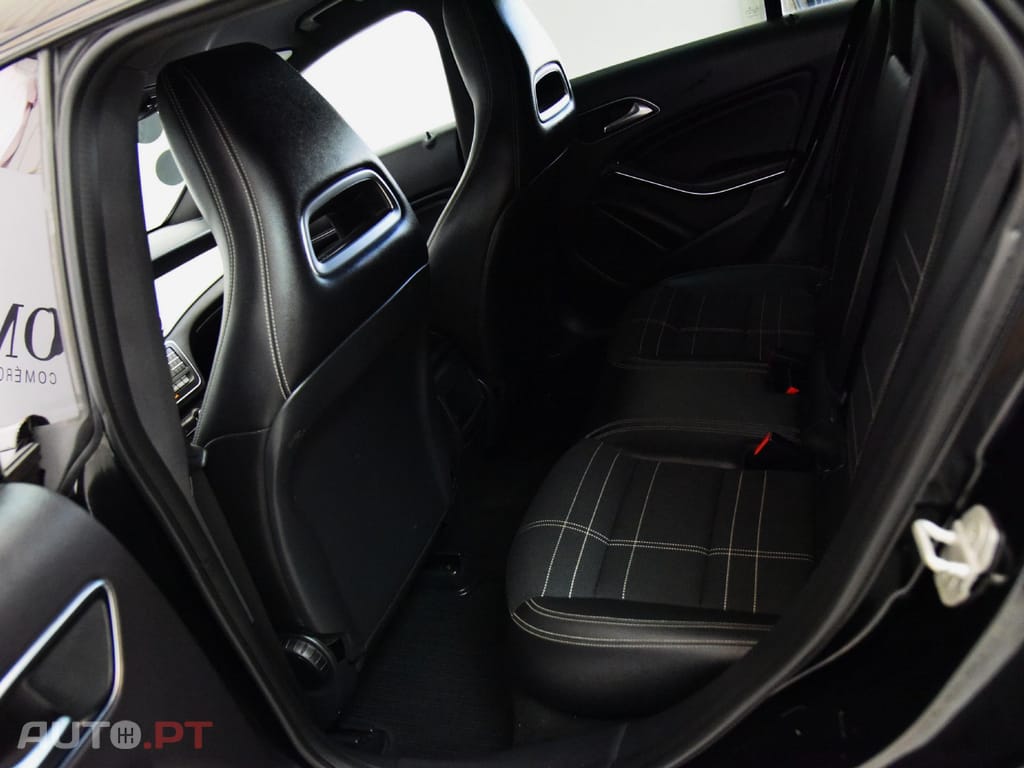 Mercedes-Benz CLA 180 D SHOOTING BRAKE URBAN