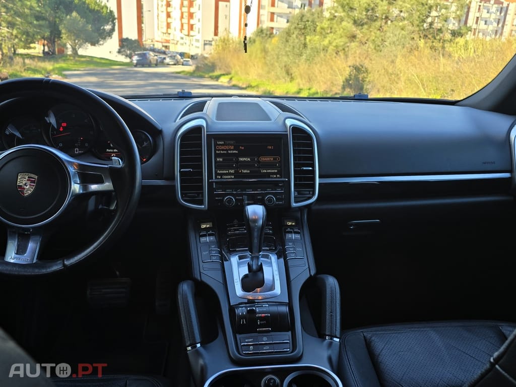 Porsche Cayenne Platinum Edition