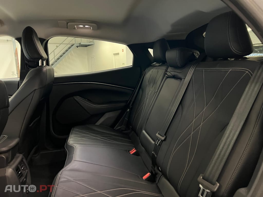 Ford Mustang Mach-E 72.6 kWh Premium AWD