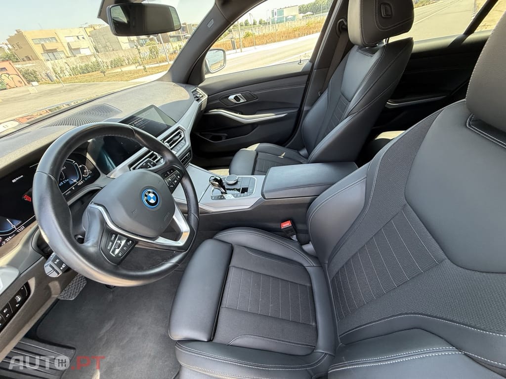BMW 320 e Touring Line Sport Auto