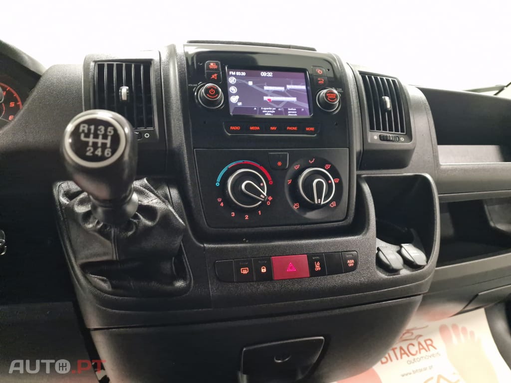 Peugeot Boxer 2.2 BlueHDi 335 L2H2 Pro GPS CAM. TRASEIRA IVA DEDUTIVEL