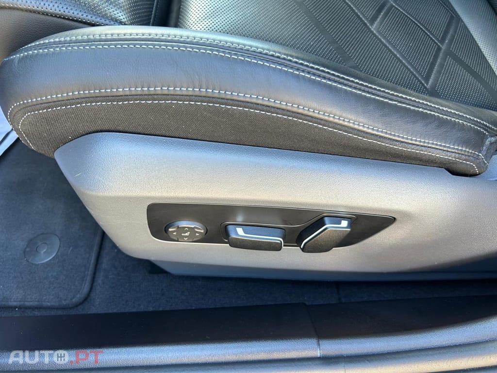 BMW i5 M60 xDrive Pack Desportivo M Pro