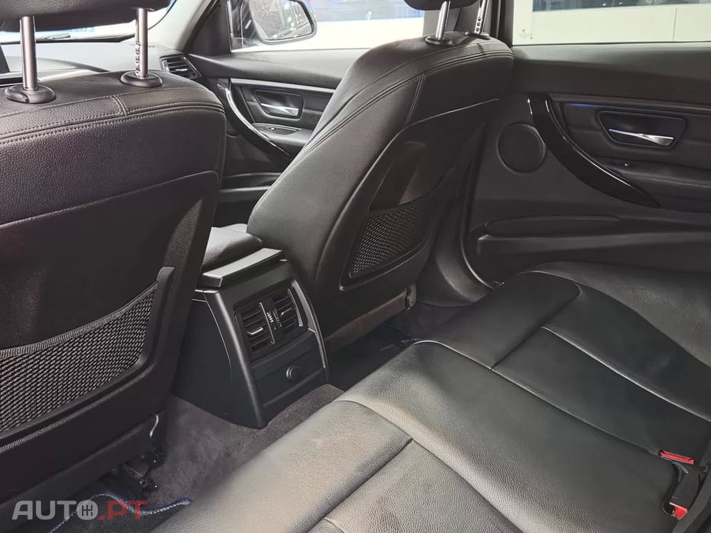 BMW 320 D AUTO SPORT LINE