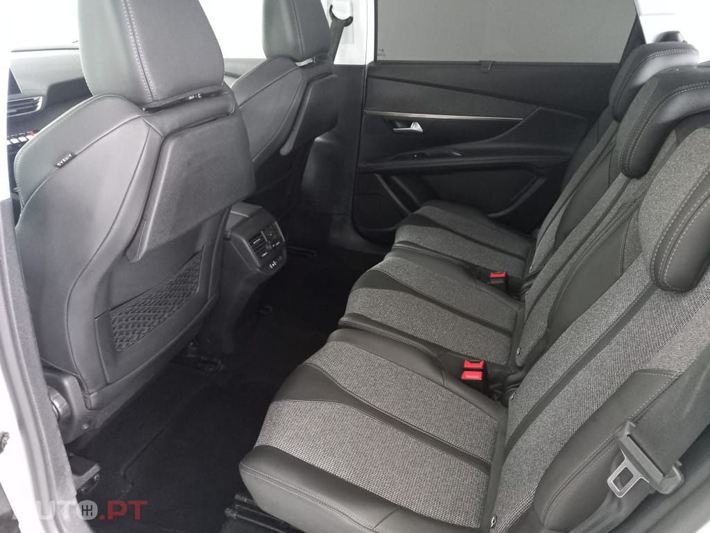 Peugeot 5008 1.5 BlueHDi Allure EAT8