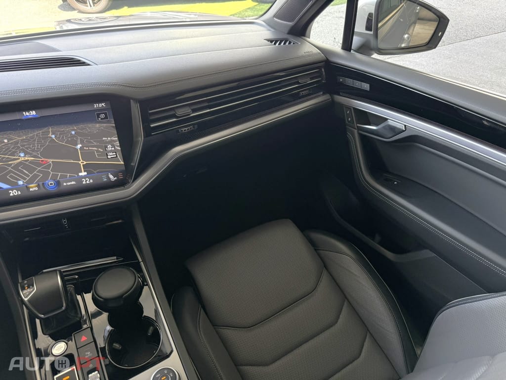 Volkswagen Touareg 3.0 TDI V6 R-Line