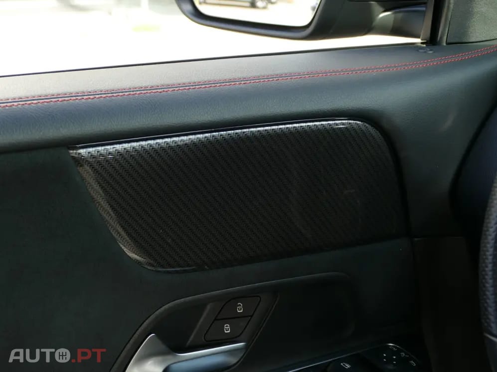 Mercedes-Benz GLB 180 d AMG Line