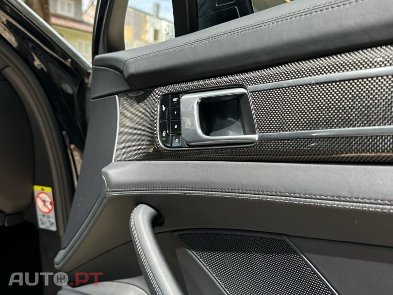 Porsche Panamera 4 E-Hybrid