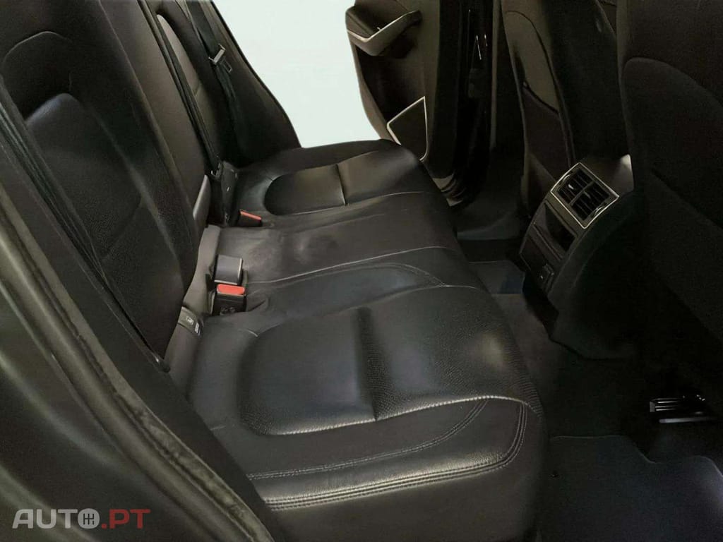 Jaguar F-Pace 2.0 P400e AWD HSE