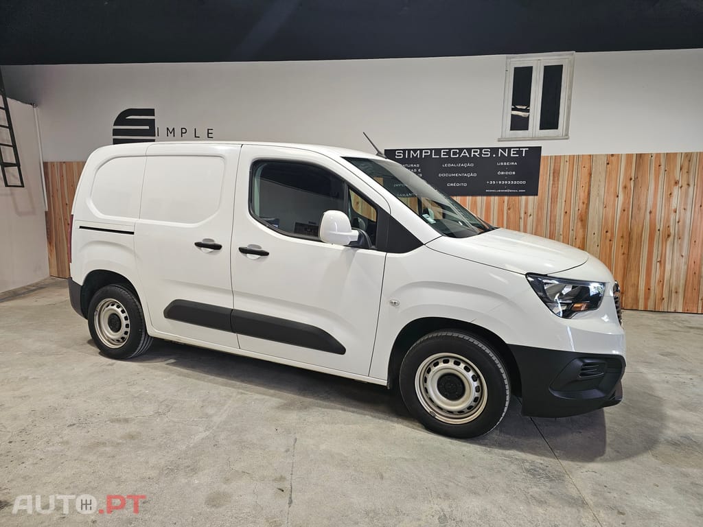 Opel Combo E