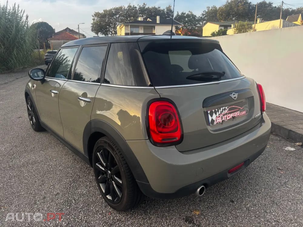 MINI Cooper Cooper Premium Yours Auto