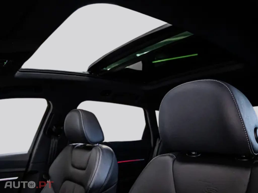 Audi E-Tron I.V.A DEDUTIVEL 55 S LINE BLACK 