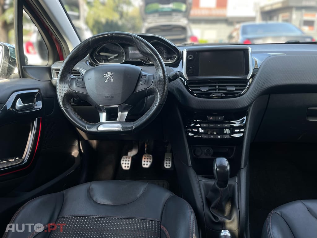 Peugeot 208 GT Line