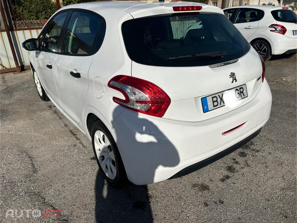 Peugeot 208 Vti