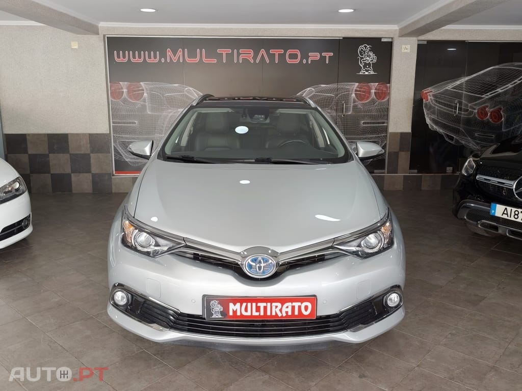 Toyota Auris Touring Sports 1.8 HSD Exclusive+Navi
