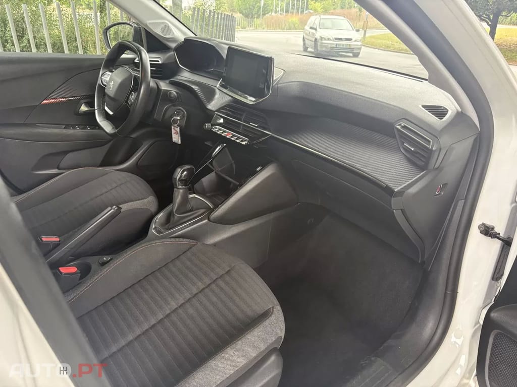 Peugeot 208 1.2 PureTech SE Style