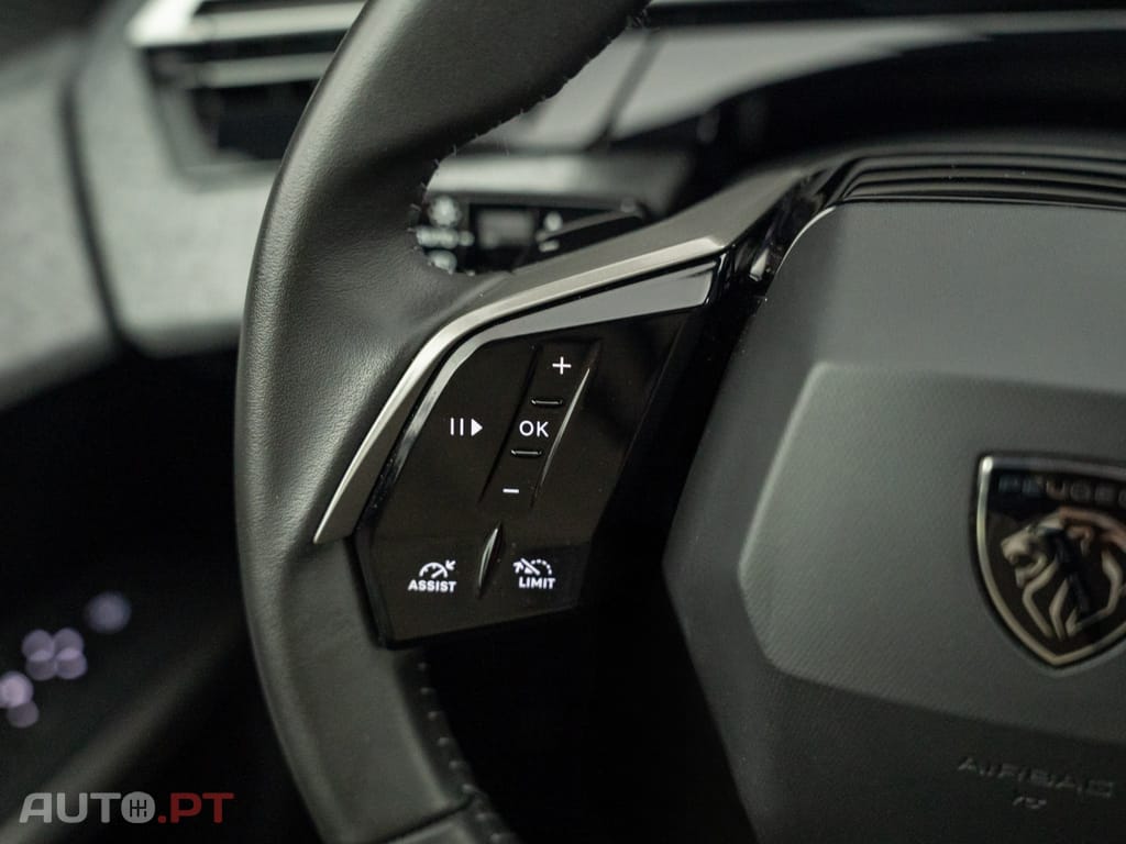 Peugeot 5008 1.2 Hybrid Allure e-DCS6