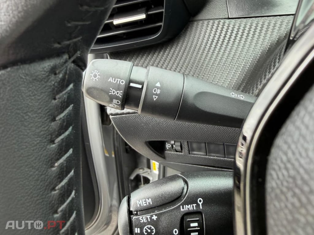 Peugeot 2008 1.2 PureTech Active