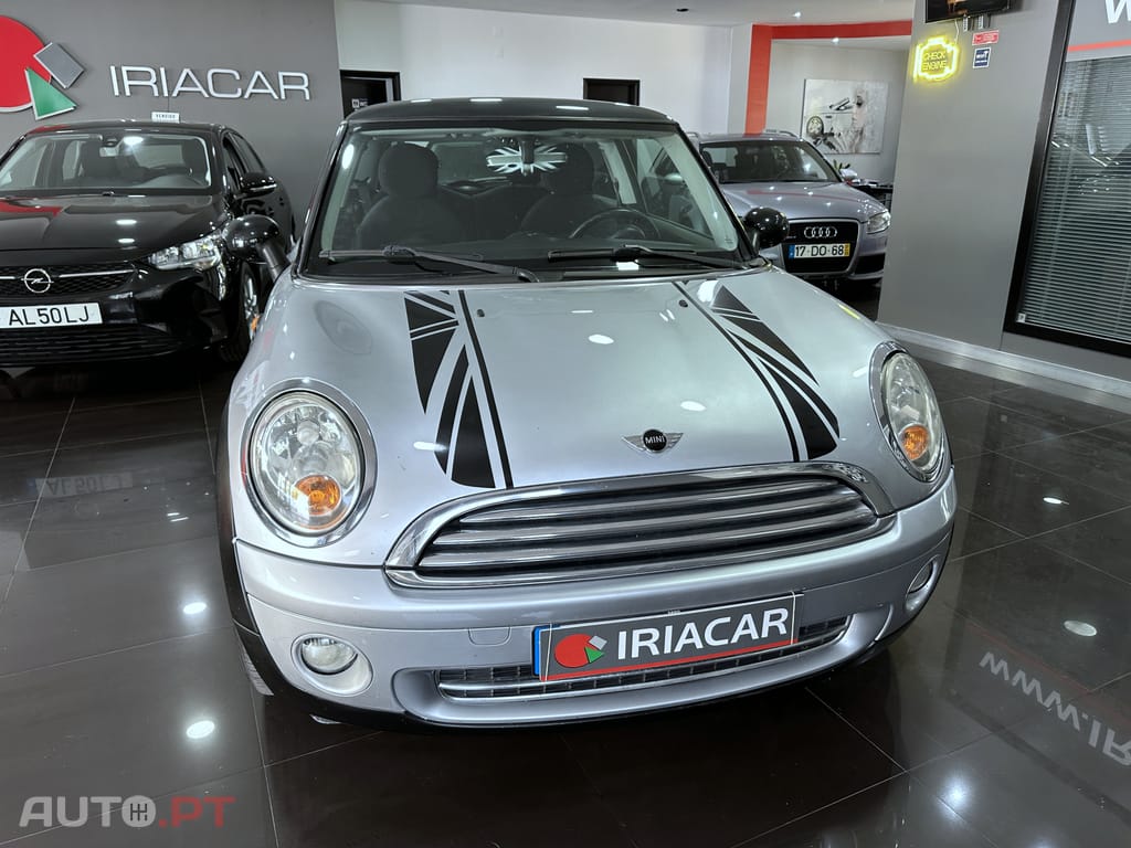 MINI Cooper Cooper R56