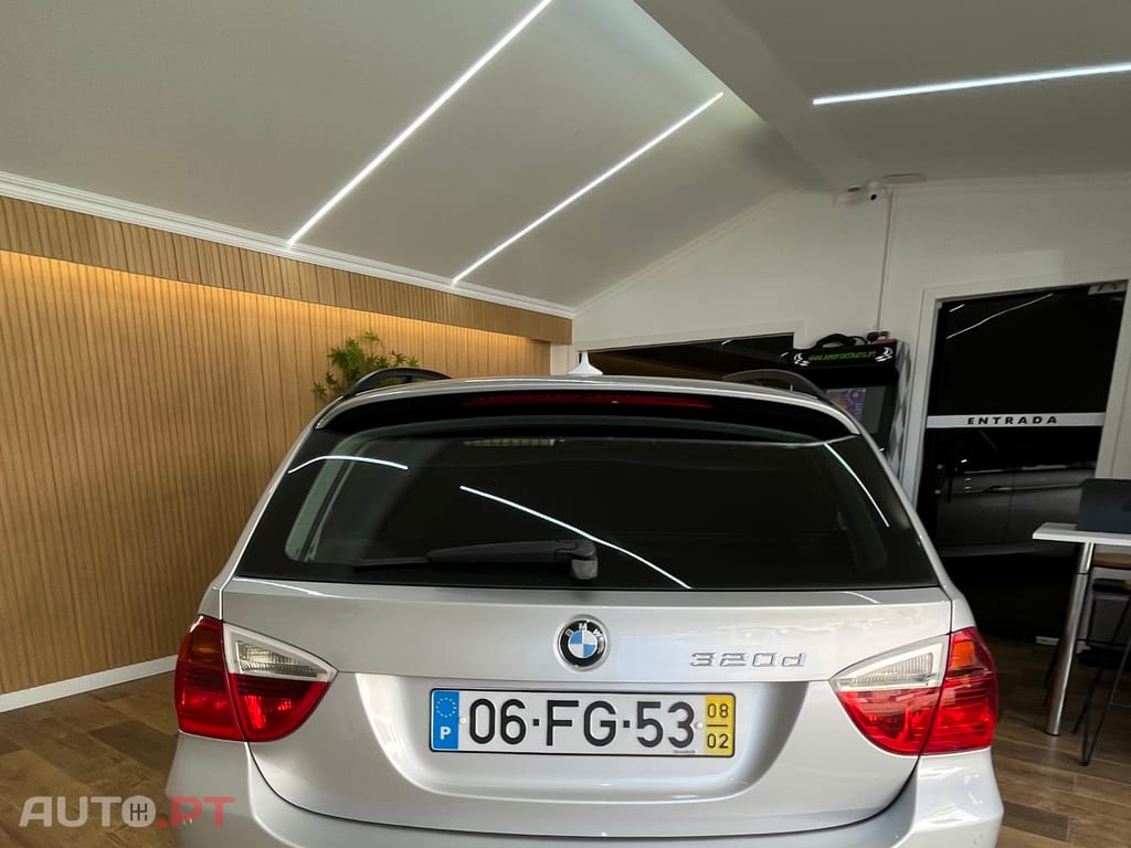 BMW 320 320 d EfficientDynamics