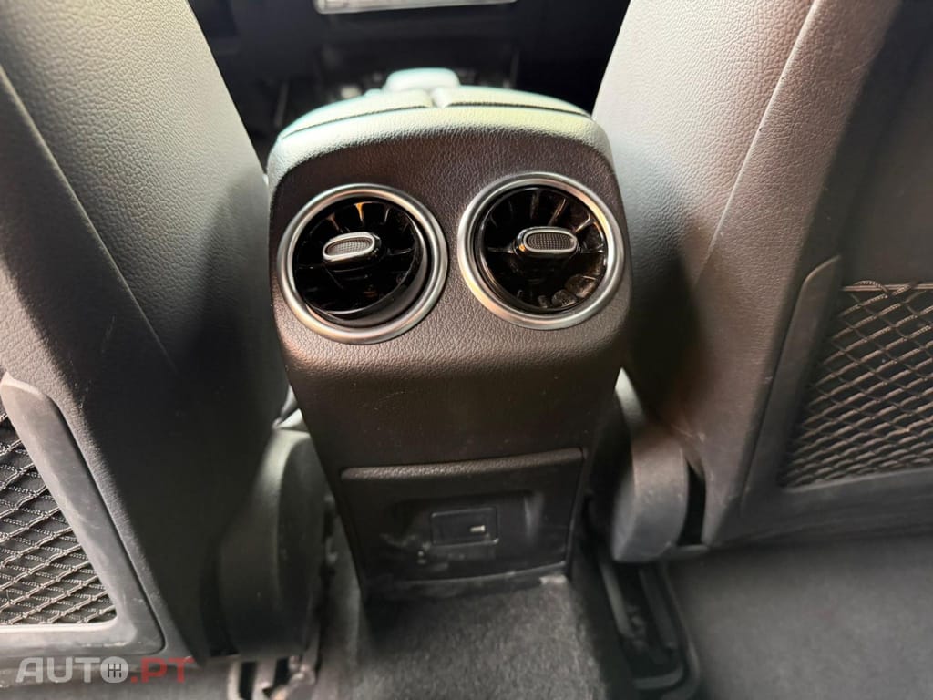 Mercedes-Benz CLA 250 e Progressive