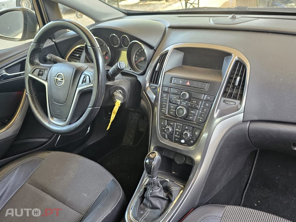 Opel Astra 1.7 CDTi Cosmo Start/Stop