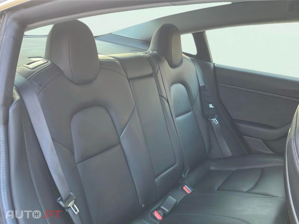 Tesla Model 3 Long-Range Dual Motor AWD