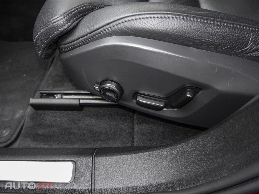 Volvo XC60 R  AWD  I.V.A DEDUTIVEL