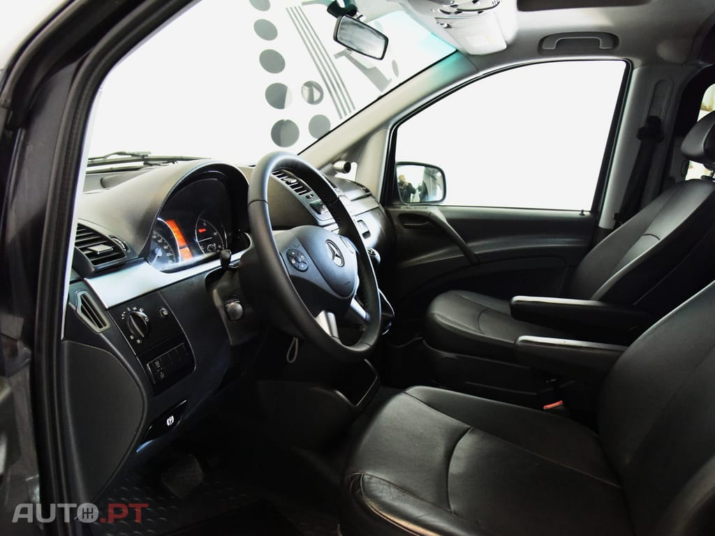 Mercedes-Benz Vito MIXTO 122/34 CDI V6 LONGA AUTOMÁTICA 5L