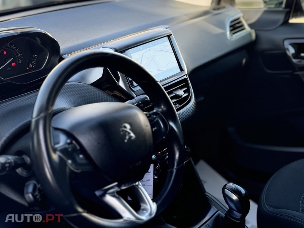 Peugeot 208 1.5 BlueHDi Signature