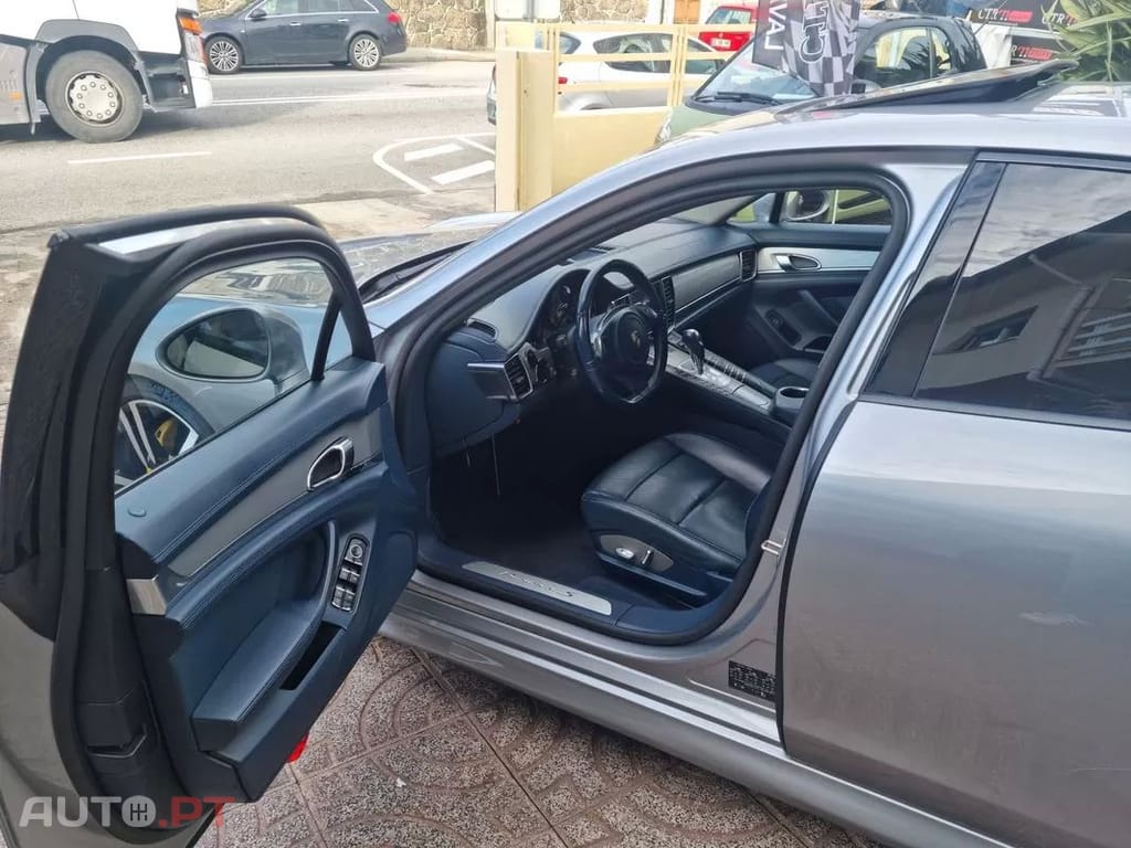 Porsche Panamera  4s Pdk