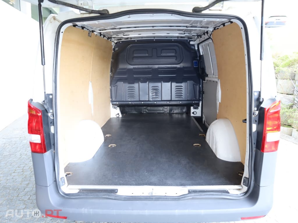 Mercedes-Benz Vito 109 CDi 3 Lug