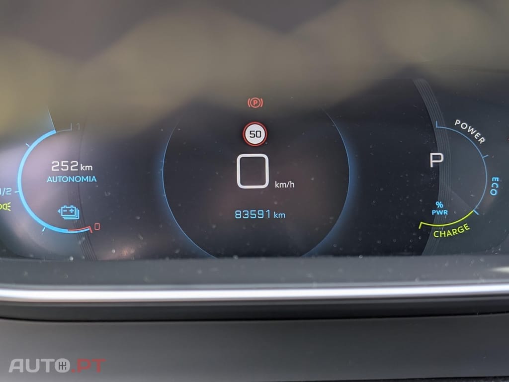 Peugeot E-2008 50 kWh GT Pack