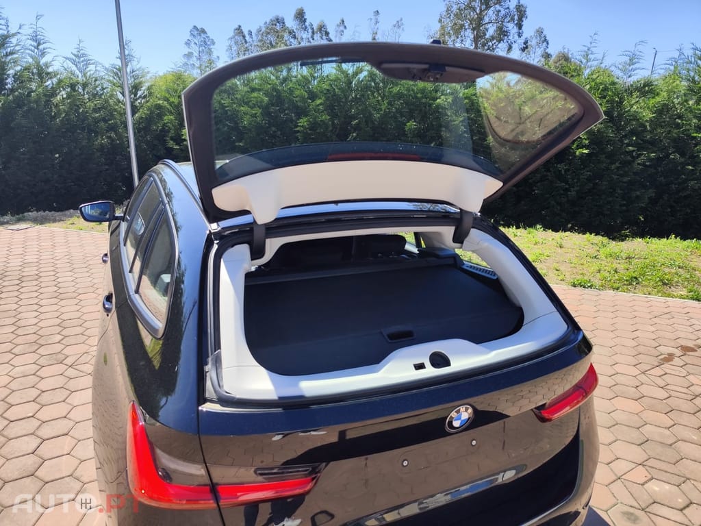 BMW 318 d Touring Auto